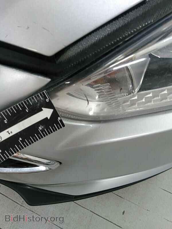 2015 Ford Focus - VIN: 1FADP3F21FL202124 - Photo 11