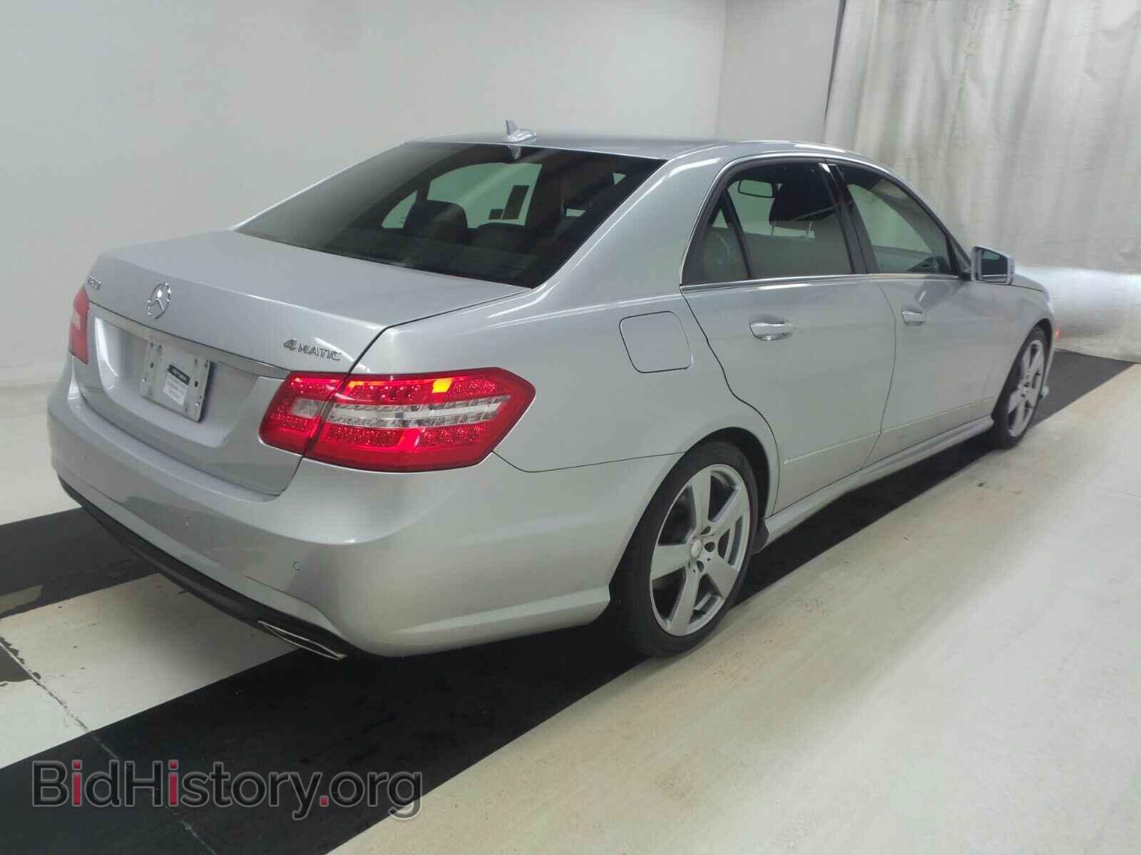 2013 Mercedes-Benz E-Class - VIN: WDDHF8BB7DA703227 - Фото 2
