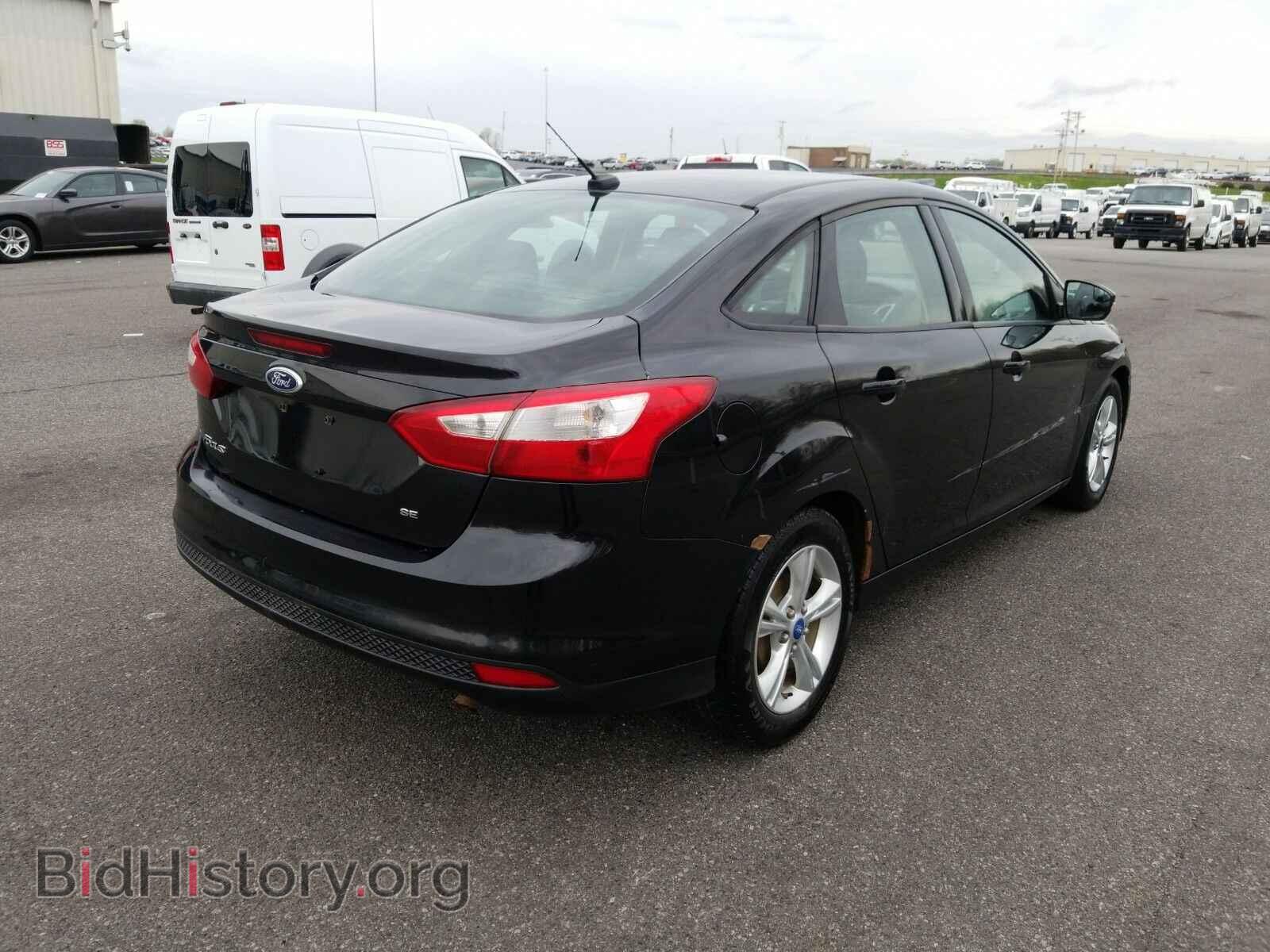 2013 Ford Focus - VIN: 1FADP3F27DL261398 - Фото 2