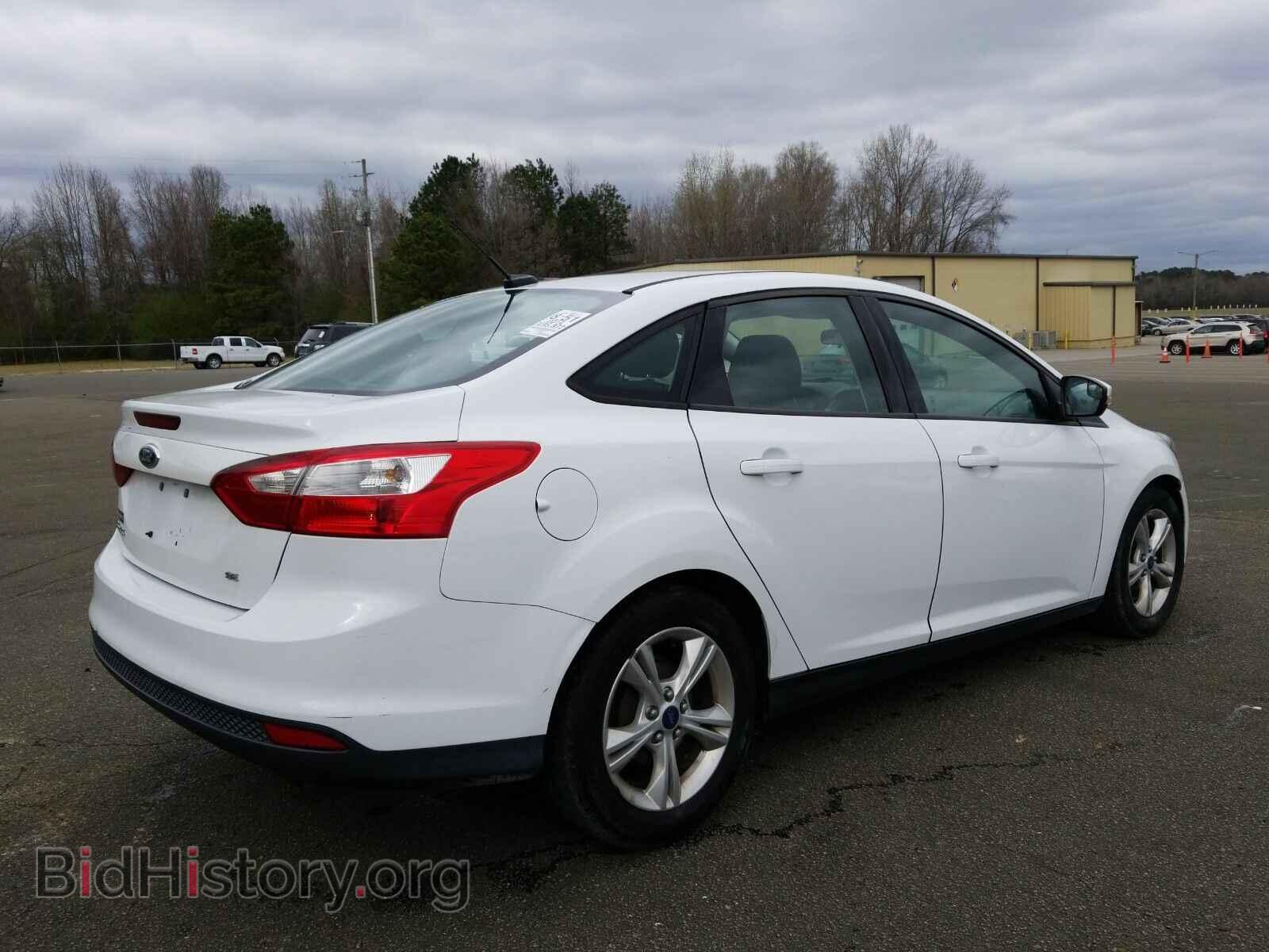2014 Ford Focus - VIN: 1FADP3F27EL393112 - Photo 2