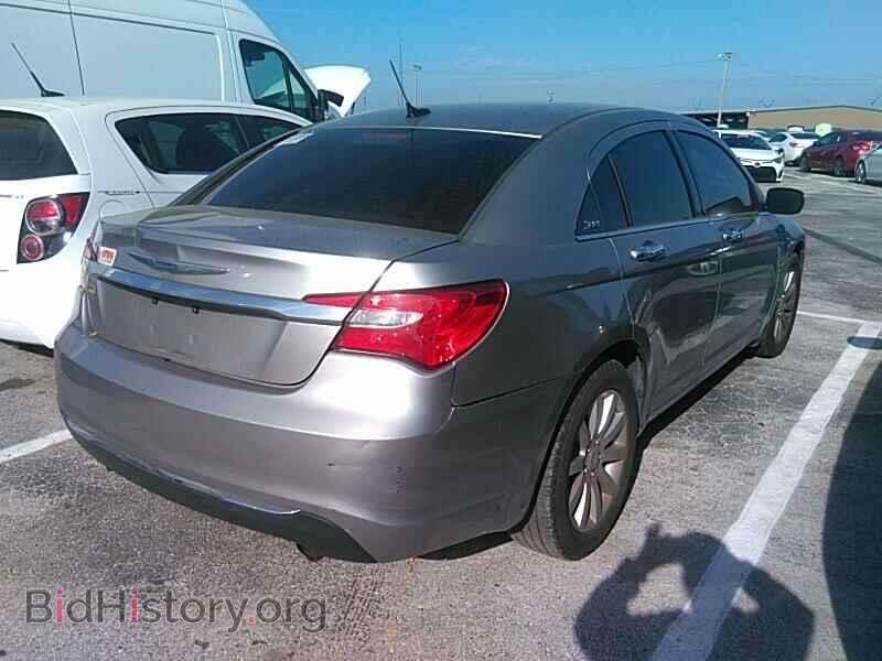 2013 Chrysler 200 - VIN: 1C3CCBCG9DN528173 - Фото 2