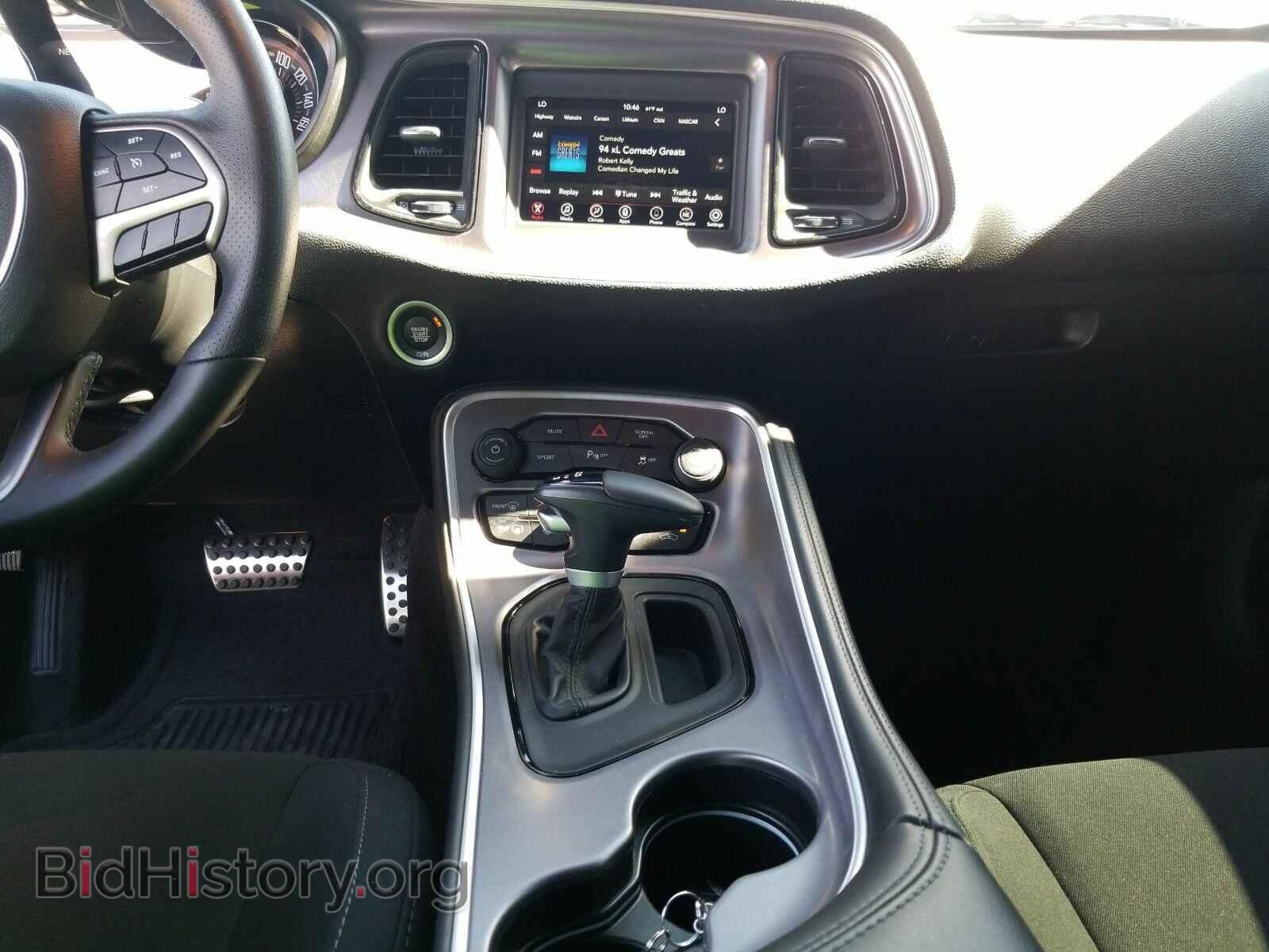 2019 Dodge Challenger - VIN: 2C3CDZBT7KH521636 - Photo 4