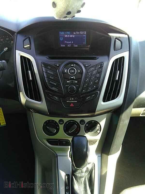 2013 Ford Focus - VIN: 1FADP3F26DL157775 - Фото 4