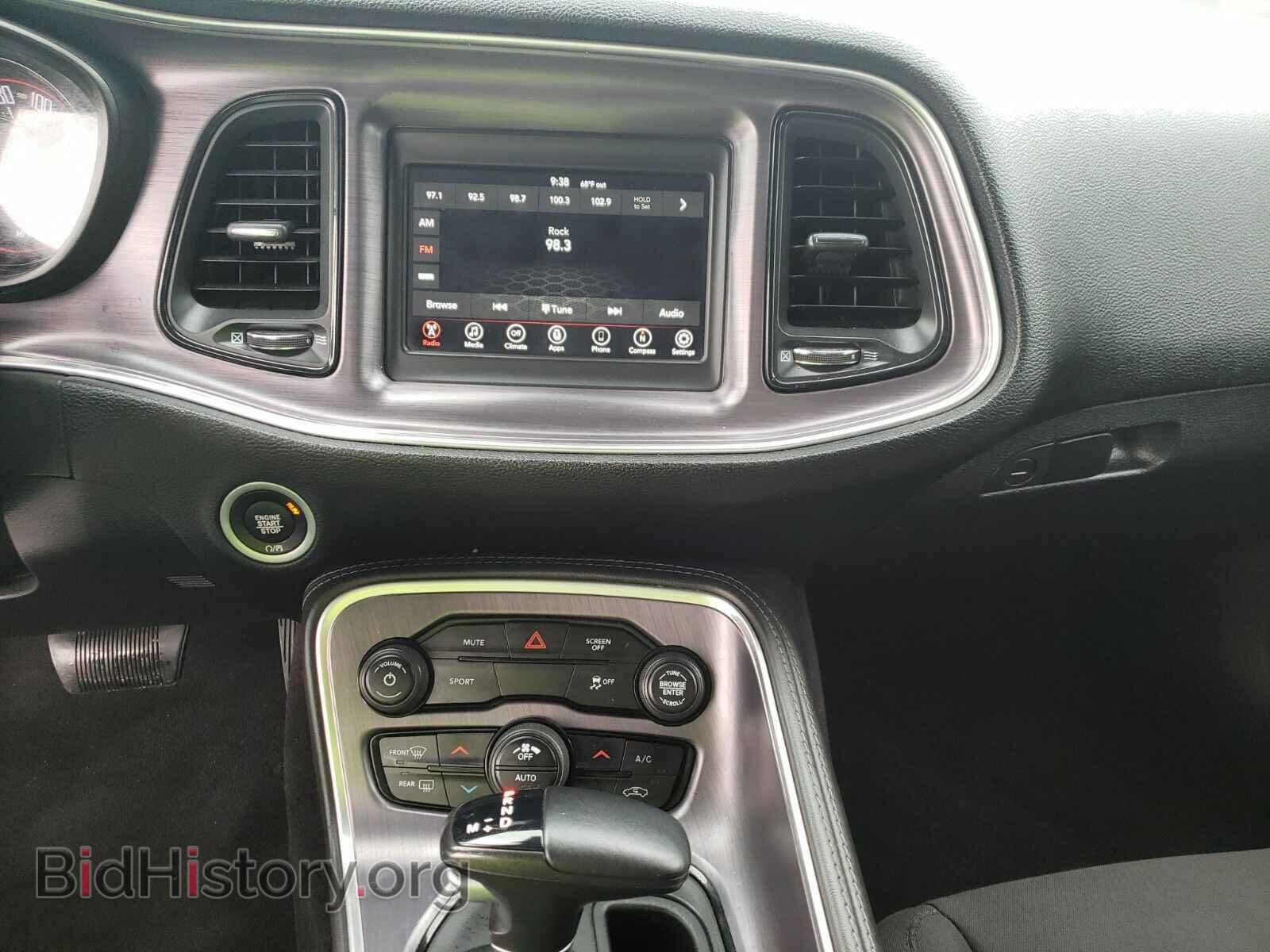 2018 Dodge Challenger - VIN: 2C3CDZAG7JH305191 - Фото 4