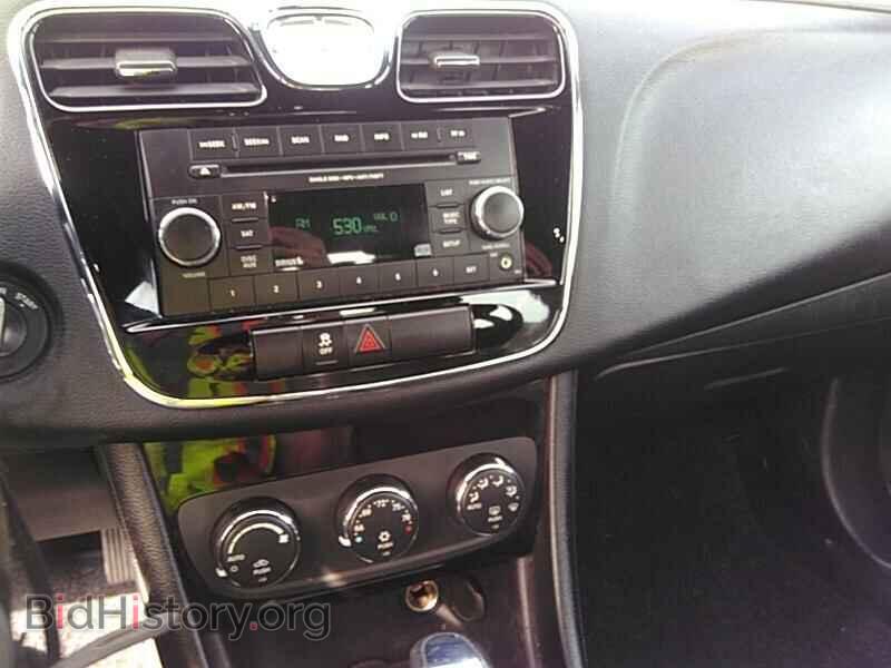 2012 Chrysler 200 - VIN: 1C3CCBBBXCN179674 - Фото 4