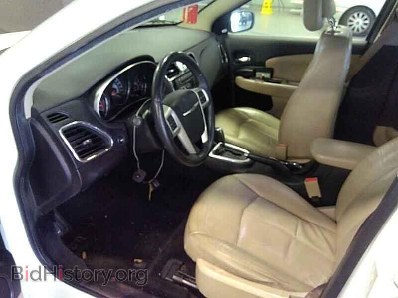 2013 Chrysler 200 - VIN: 1C3CCBCG0DN528109 - Фото 3