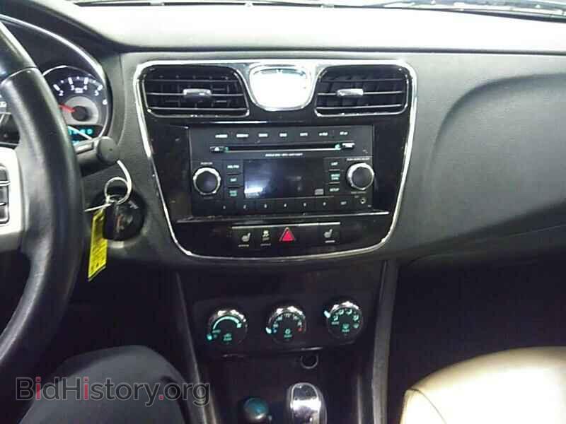 2013 Chrysler 200 - VIN: 1C3CCBCG0DN528109 - Фото 4