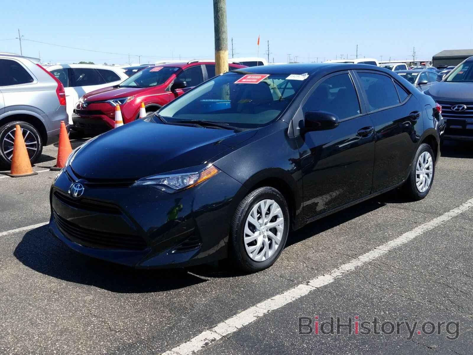 Photo 2T1BURHEXHC847756 - Toyota Corolla 2017