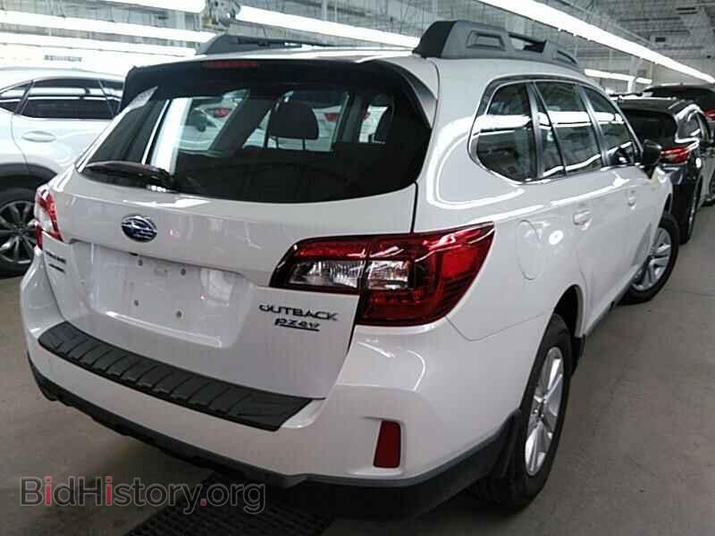 2017 Subaru Outback - VIN: 4S4BSAAC4H3366549 - Фото 2