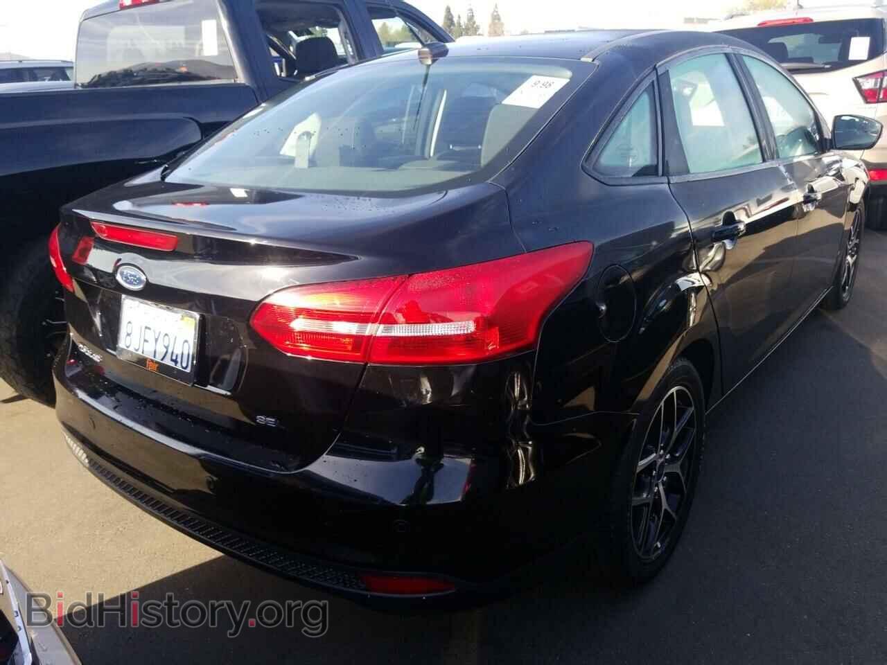 2017 Ford Focus - VIN: 1FADP3H28HL224816 - Фото 2