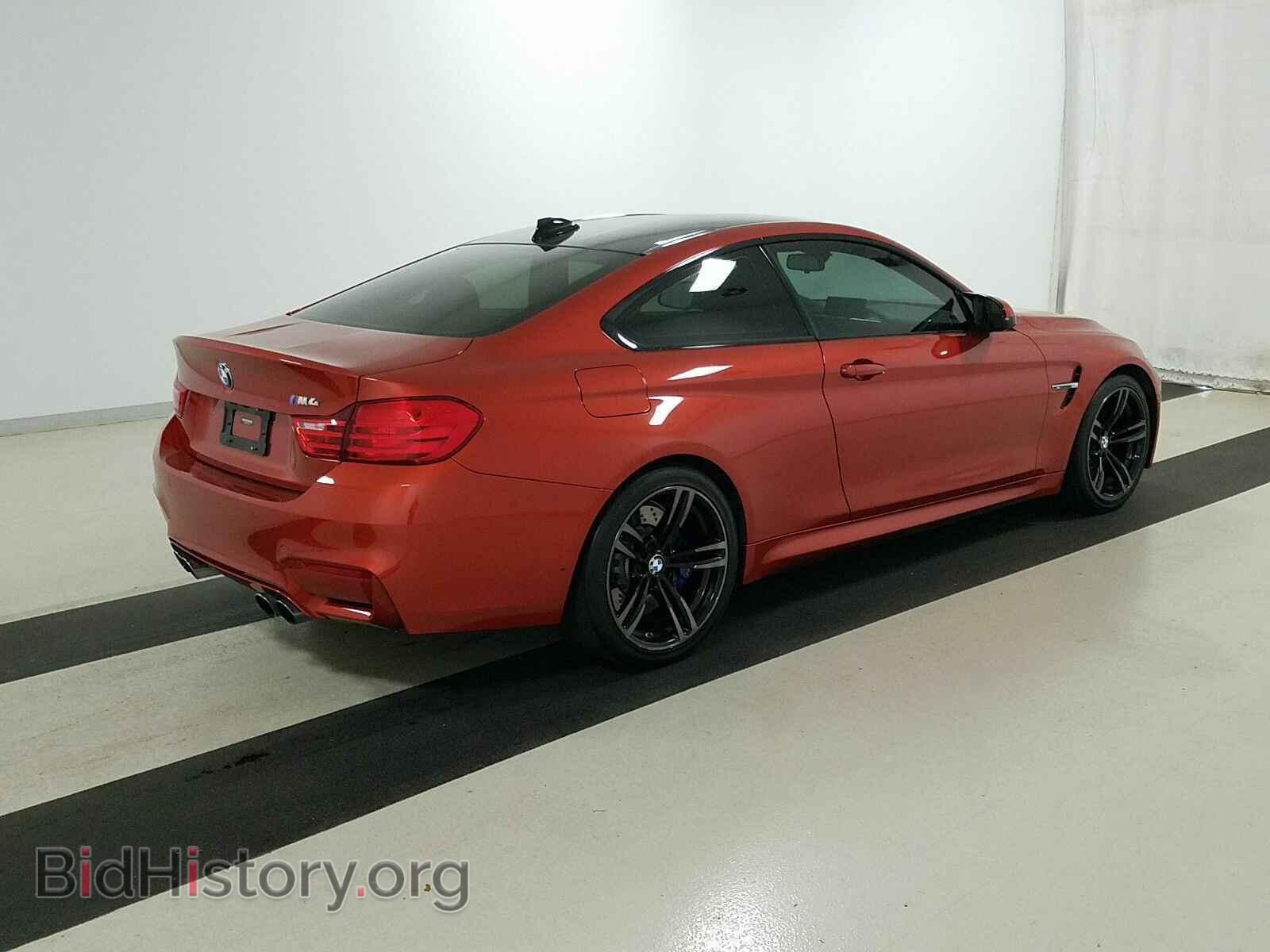 2015 BMW M4 - VIN: WBS3R9C52FK330288 - Фото 4