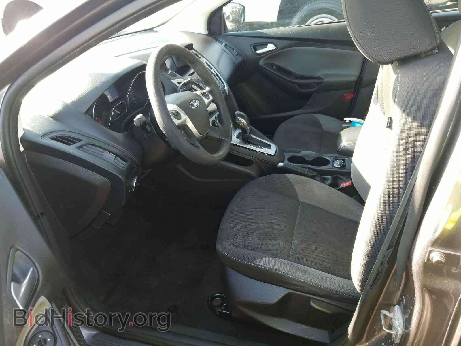 2014 Ford Focus - VIN: 1FADP3F25EL244682 - Фото 3