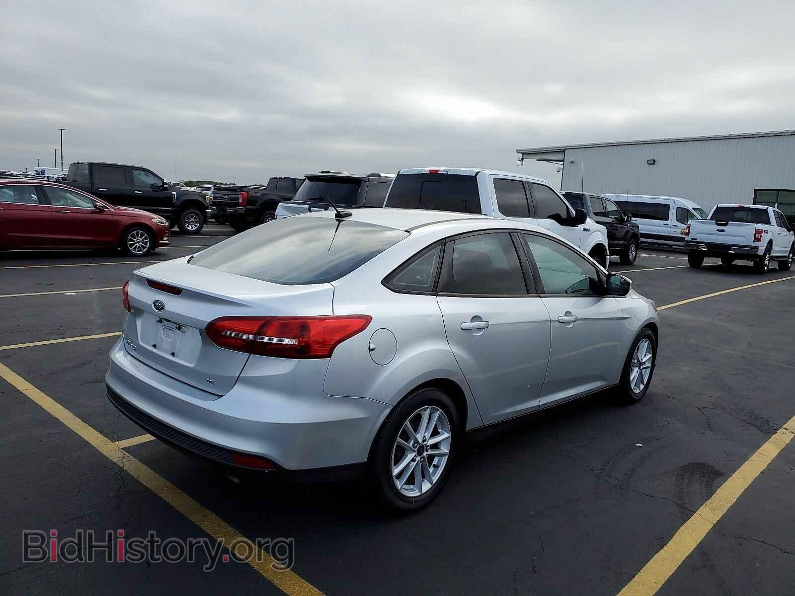 2015 Ford Focus - VIN: 1FADP3F28FL256603 - Фото 2