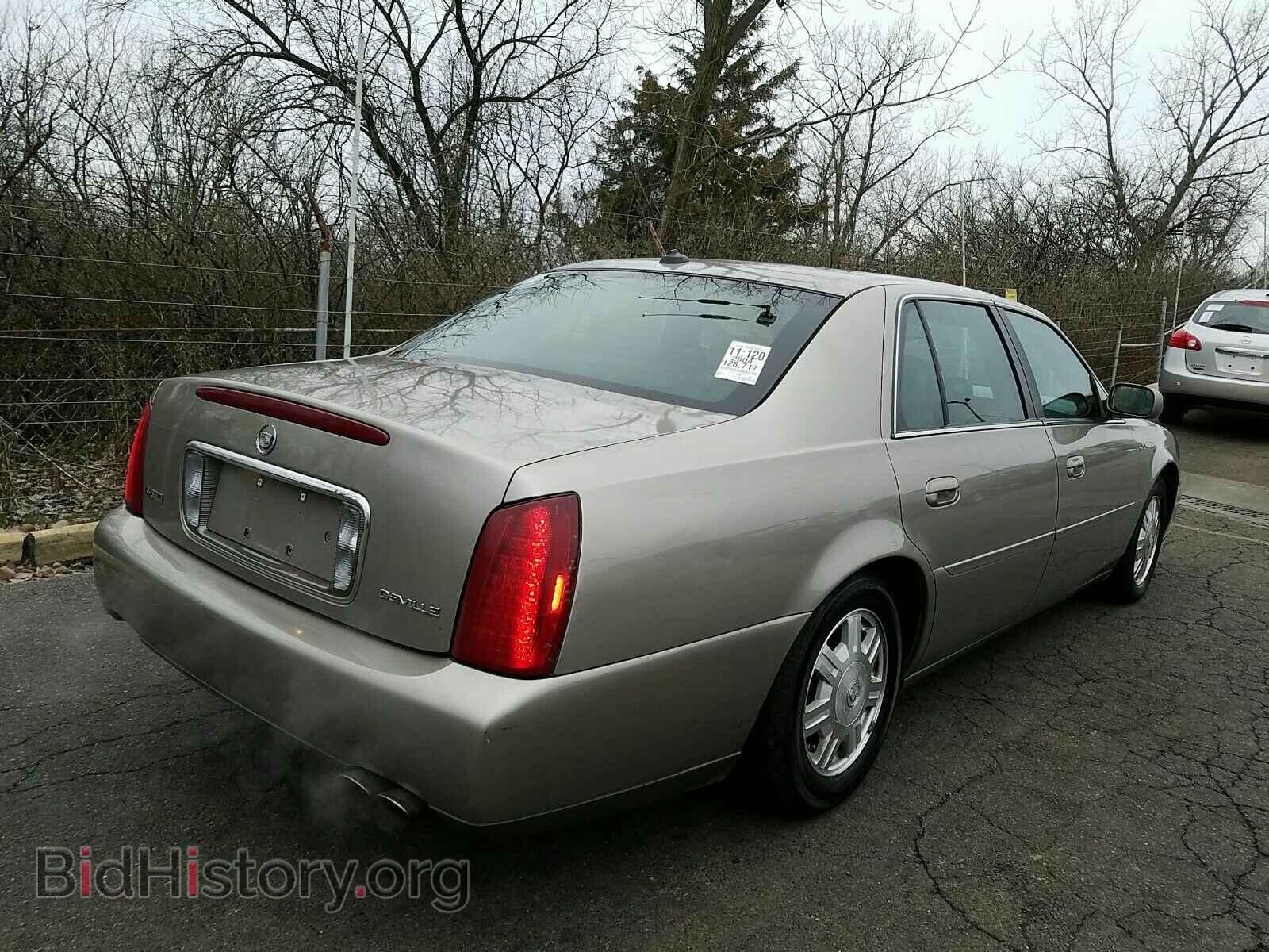 2004 Cadillac DeVille - VIN: 1G6KD54Y14U121941 - Photo 2
