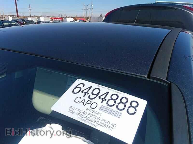 2017 Ford Focus - VIN: 1FADP3E20HL228752 - Фото 9