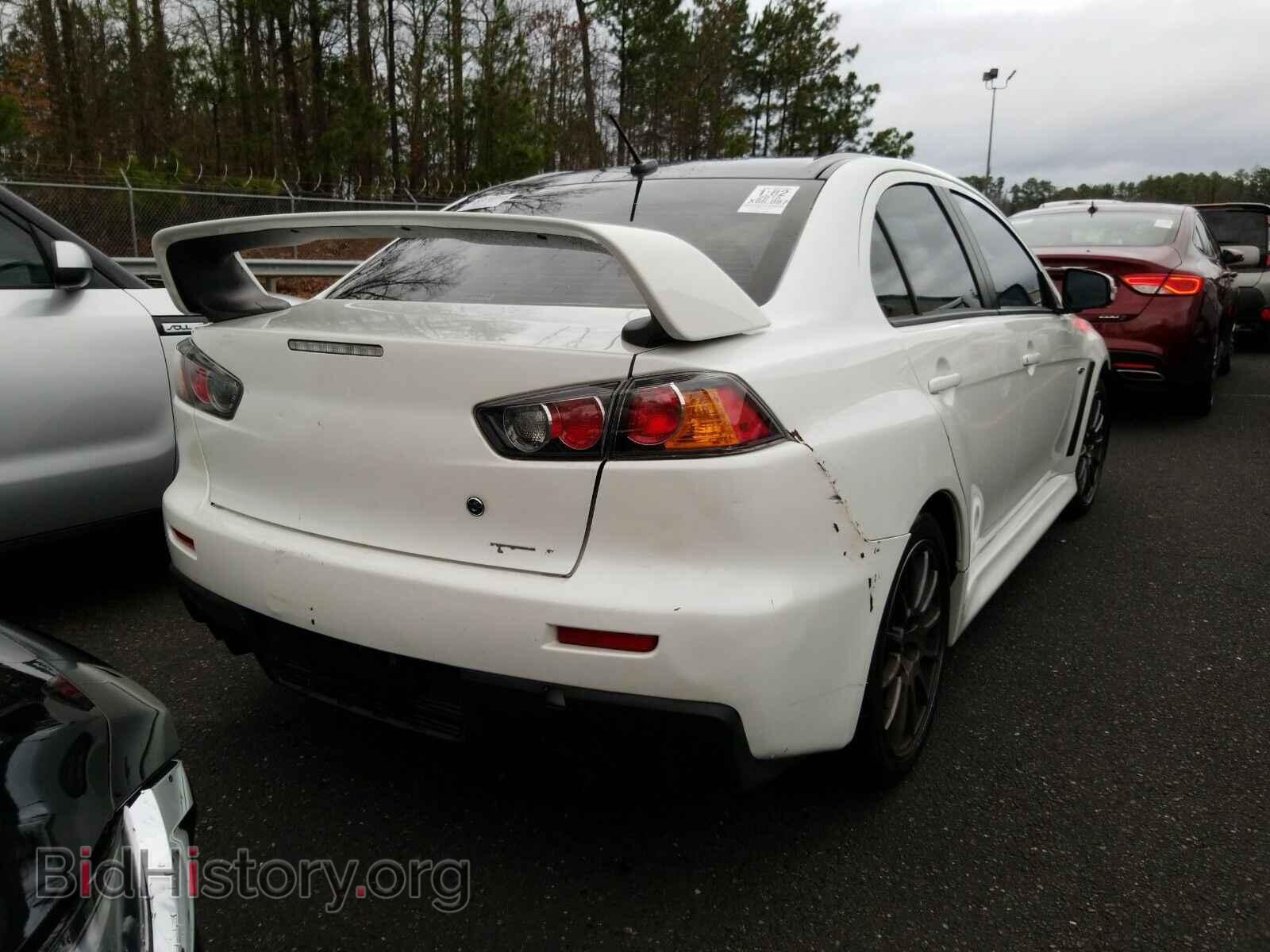 2015 Mitsubishi Lancer Evolution - VIN: JA32W7FV7FU027439 - Photo 2