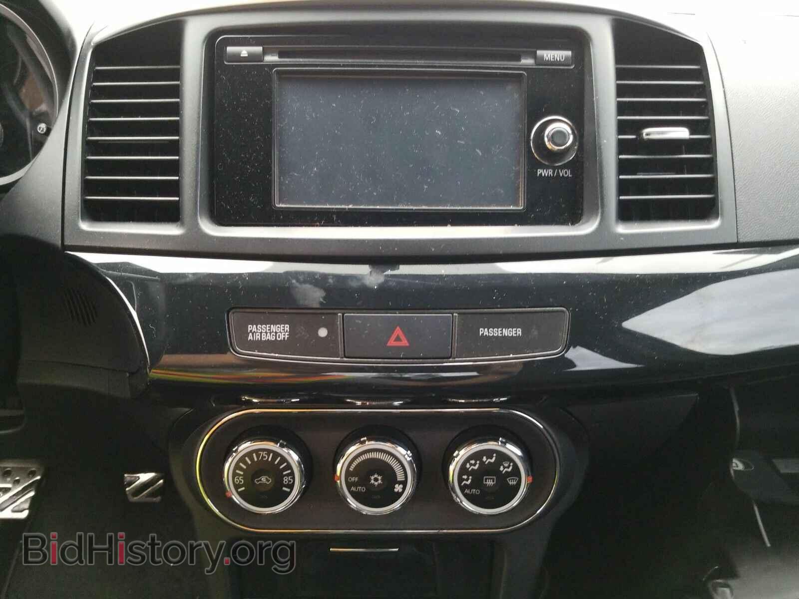 2015 Mitsubishi Lancer Evolution - VIN: JA32W7FV7FU027439 - Photo 4