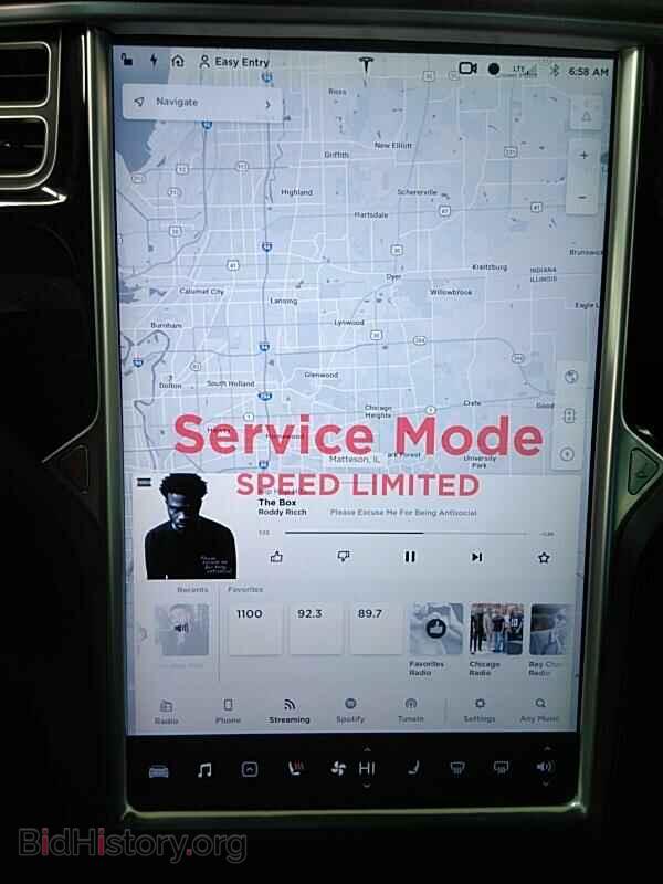2016 Tesla Model S - VIN: 5YJSA1E24GF177135 - Photo 4