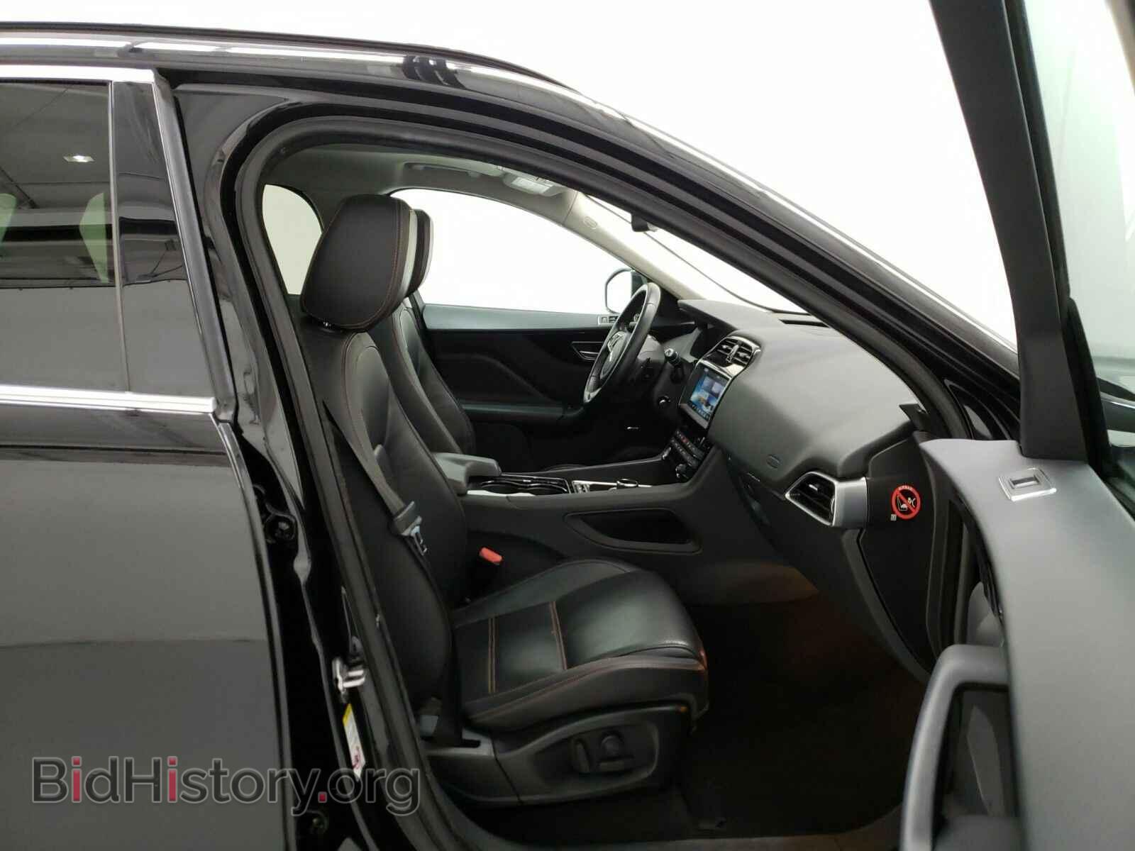 2017 Jaguar F-PACE - VIN: SADCK2BV2HA088877 - Фото 8