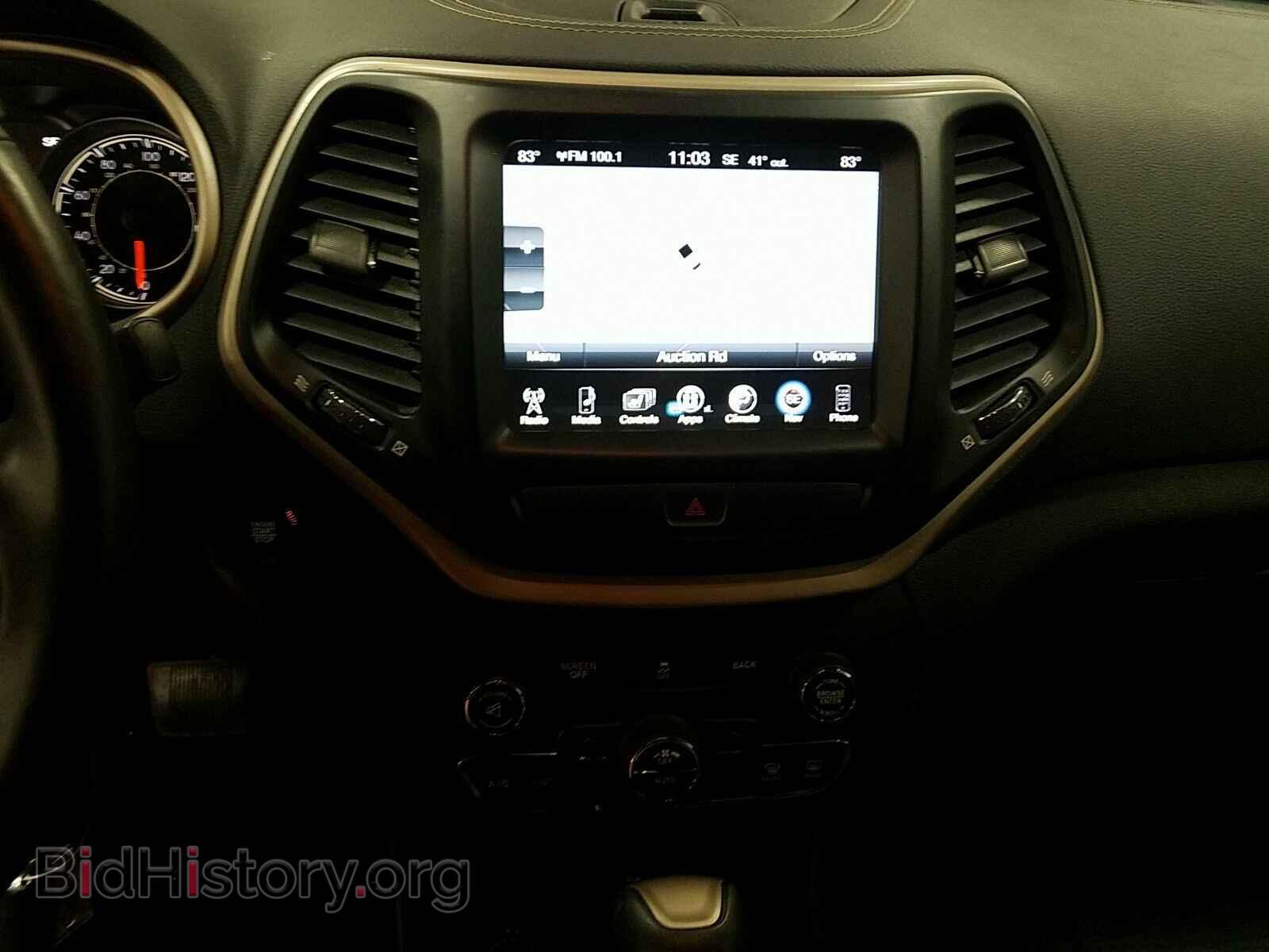 2017 Jeep Cherokee - VIN: 1C4PJMDB1HW563694 - Фото 4