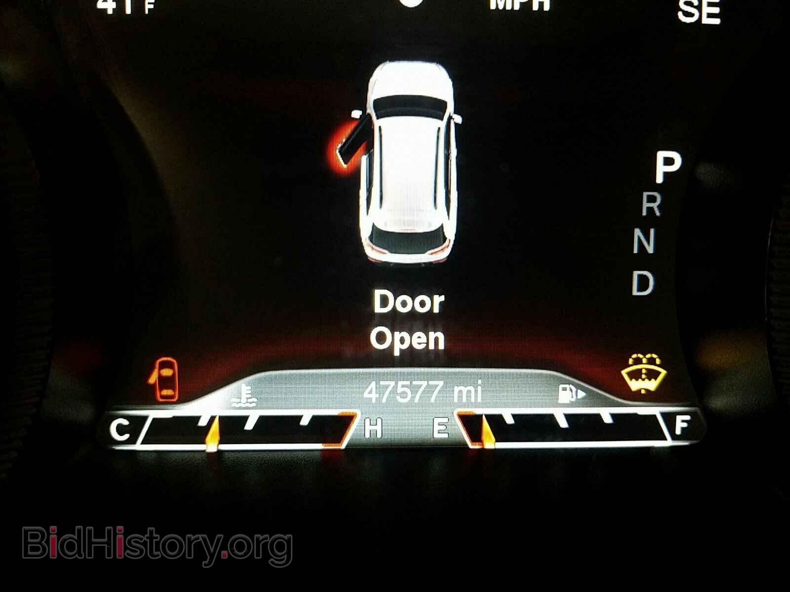 2017 Jeep Cherokee - VIN: 1C4PJMDB1HW563694 - Фото 5
