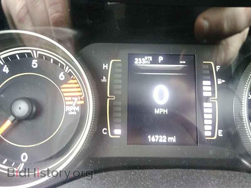 2019 Jeep Cherokee - VIN: 1C4PJMLB2KD393415 - Фото 5