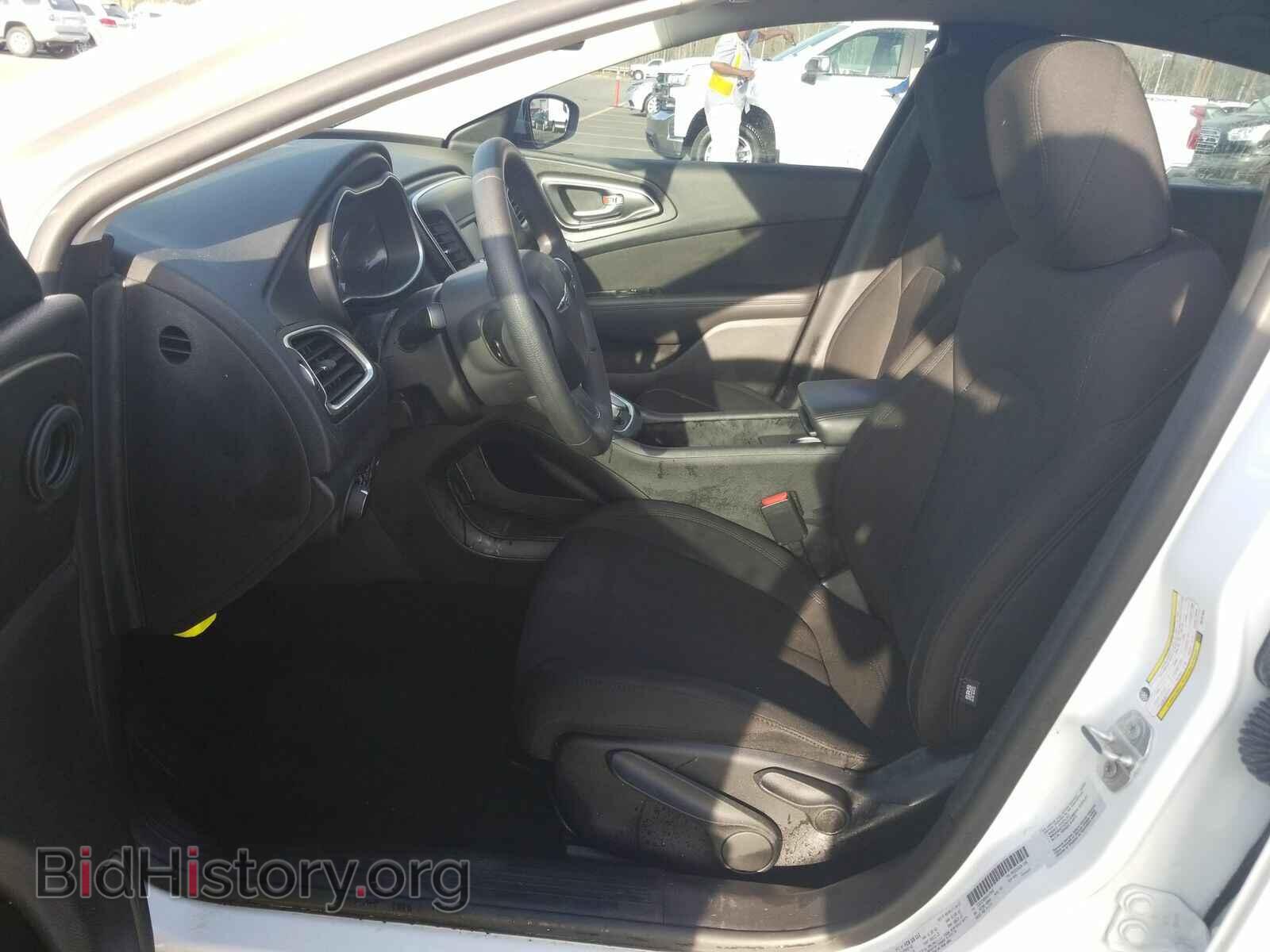 2016 Chrysler 200 - VIN: 1C3CCCAB9GN147845 - Фото 3