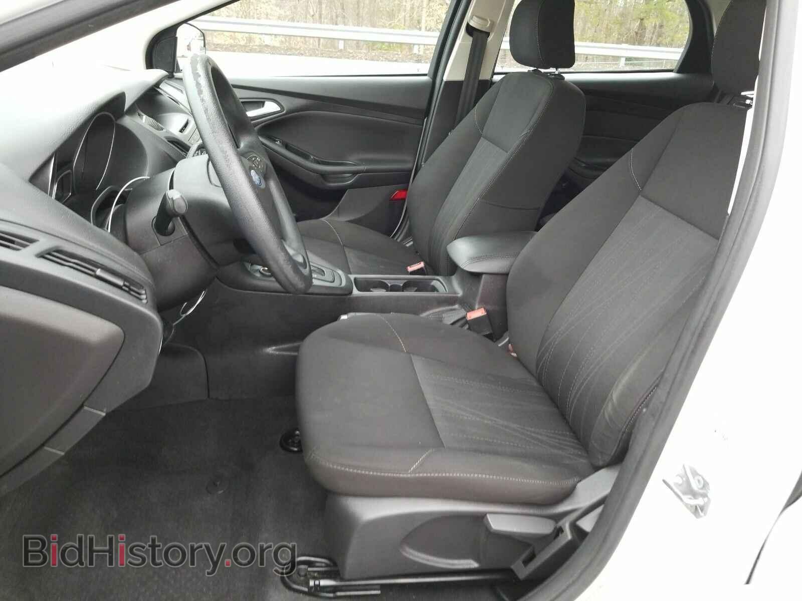 2015 Ford Focus - VIN: 1FADP3K23FL223935 - Фото 3