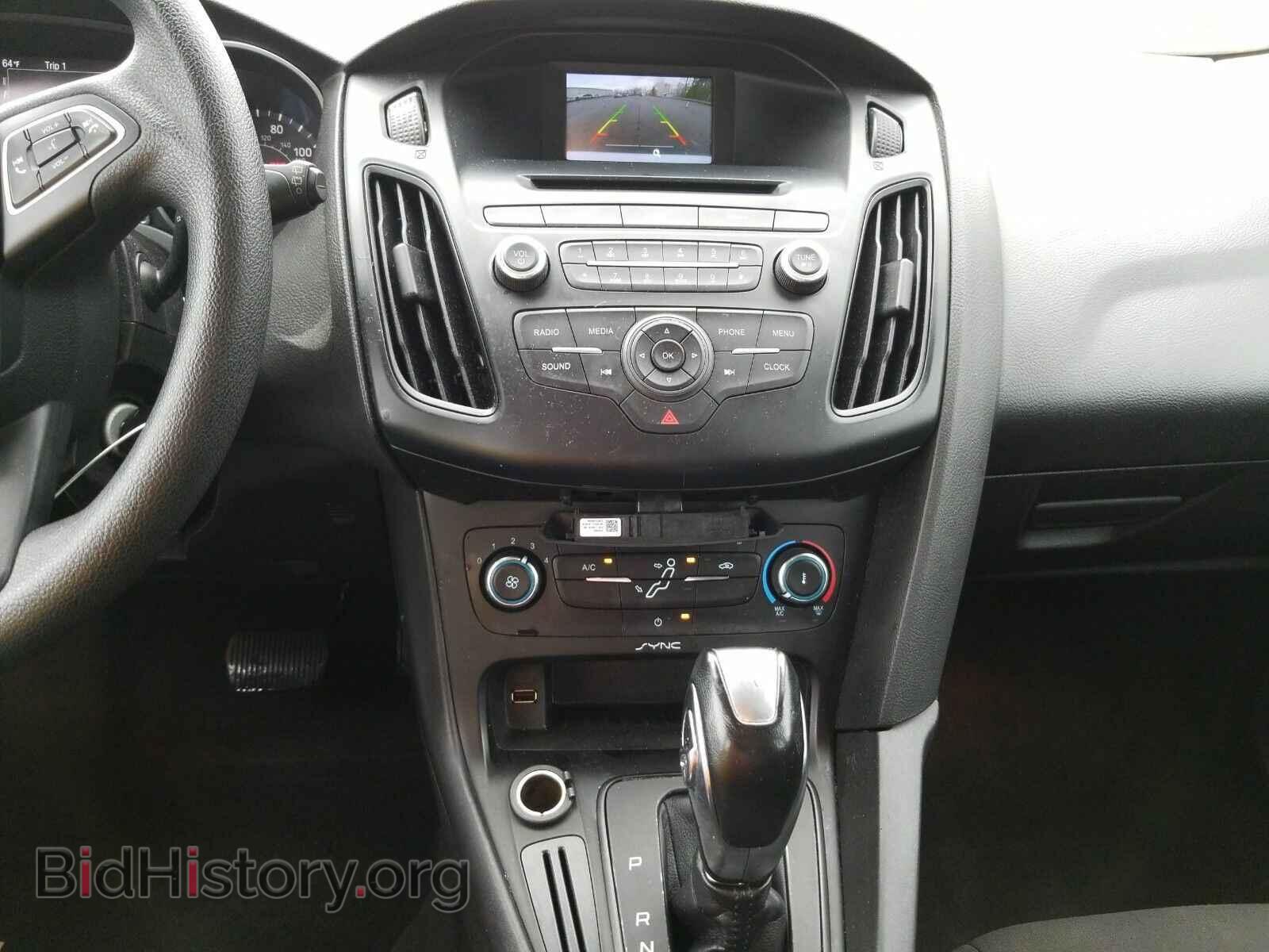 2015 Ford Focus - VIN: 1FADP3K23FL223935 - Фото 4
