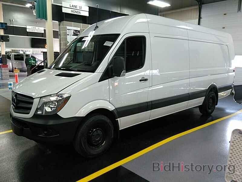 Photo WD3PE8CD8JP619073 - Mercedes-Benz Sprinter Cargo Van 2018