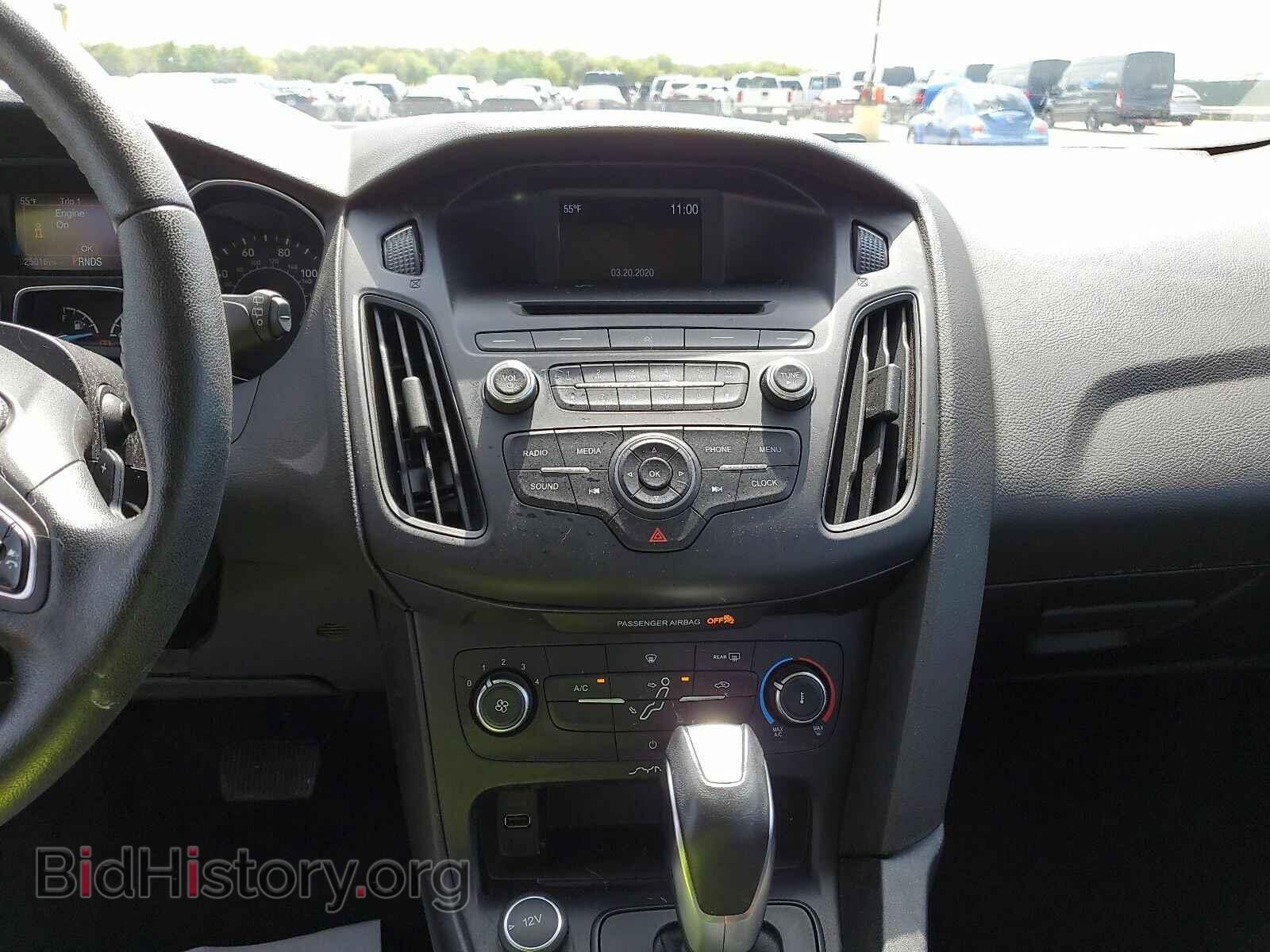 2016 Ford Focus - VIN: 1FADP3K22GL293816 - Фото 4