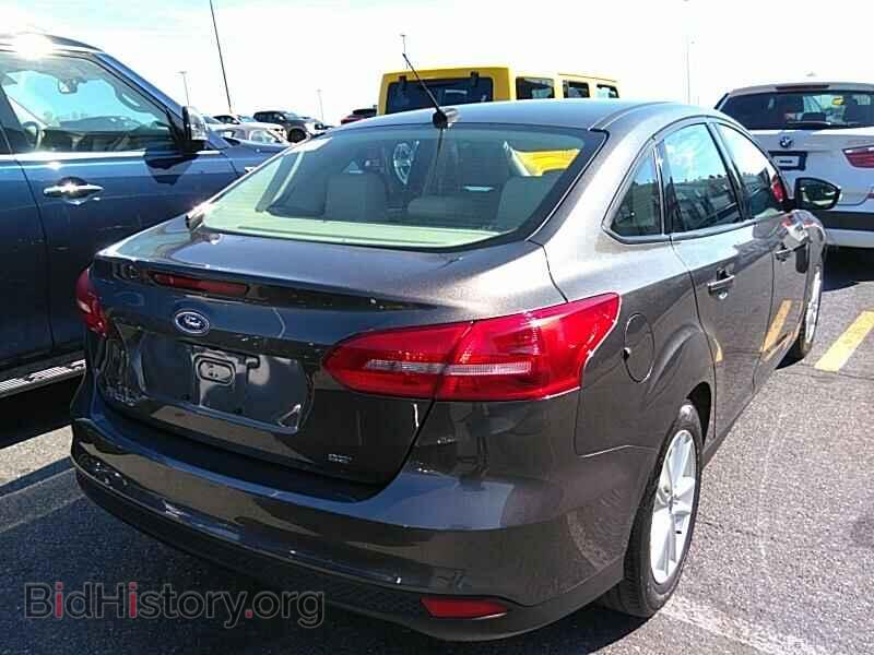 2016 Ford Focus - VIN: 1FADP3F22GL279392 - Photo 2