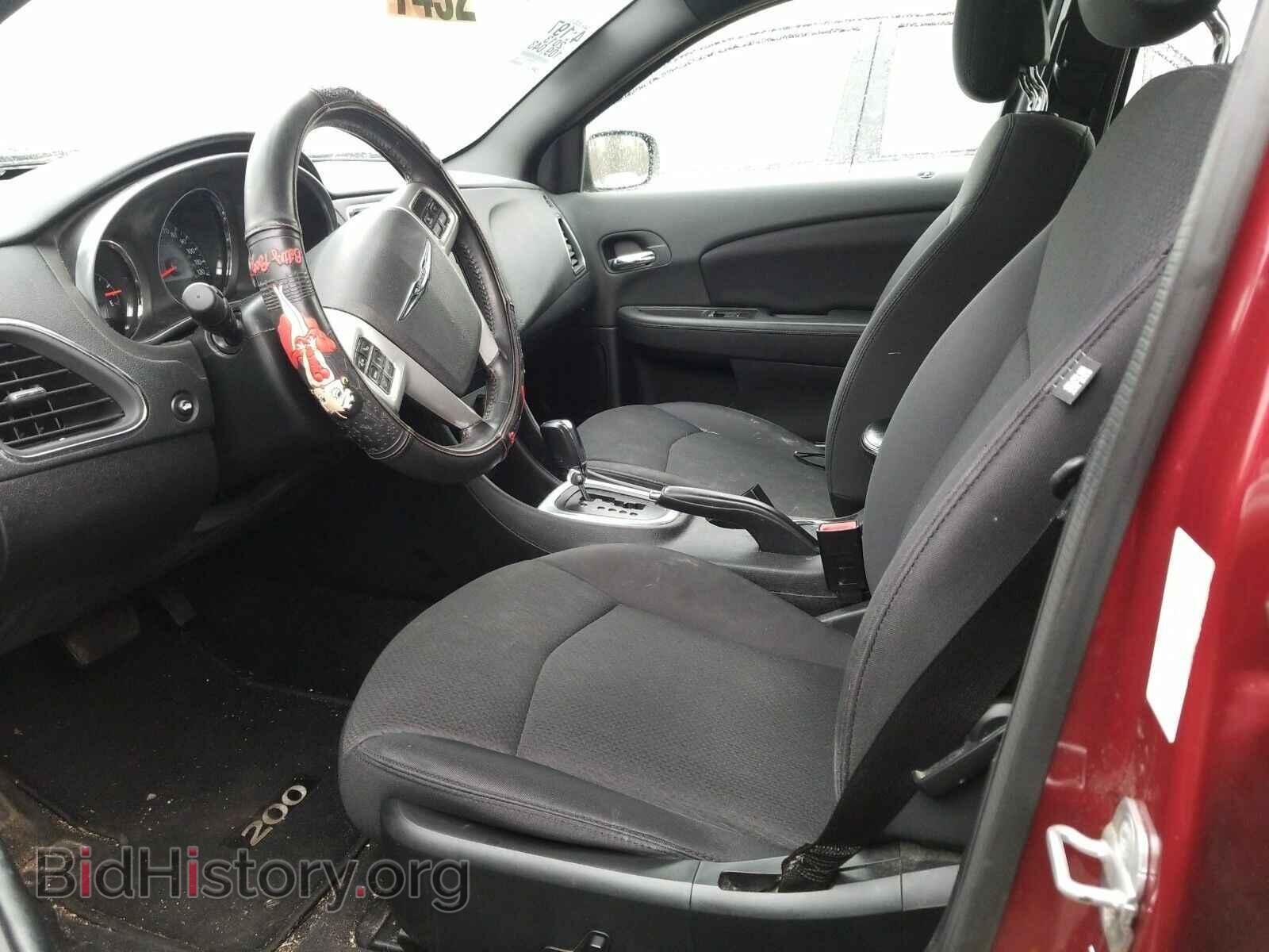 2013 Chrysler 200 - VIN: 1C3CCBBB8DN621109 - Фото 3
