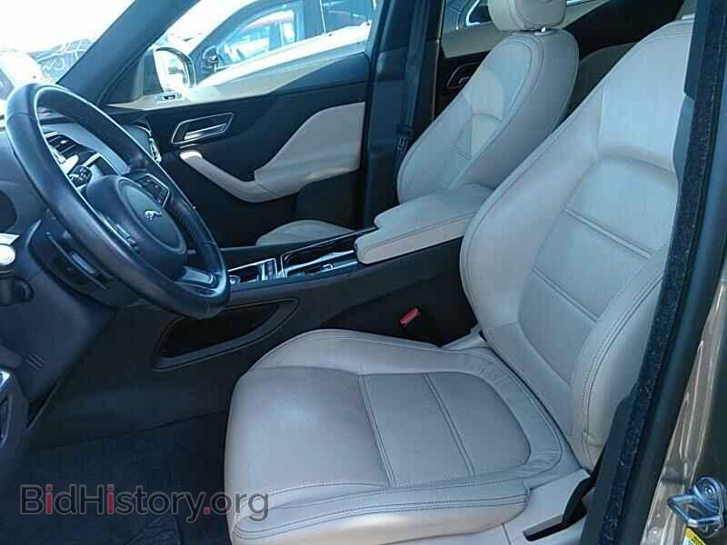 2017 Jaguar F-PACE - VIN: SADCK2BV4HA495857 - Фото 3