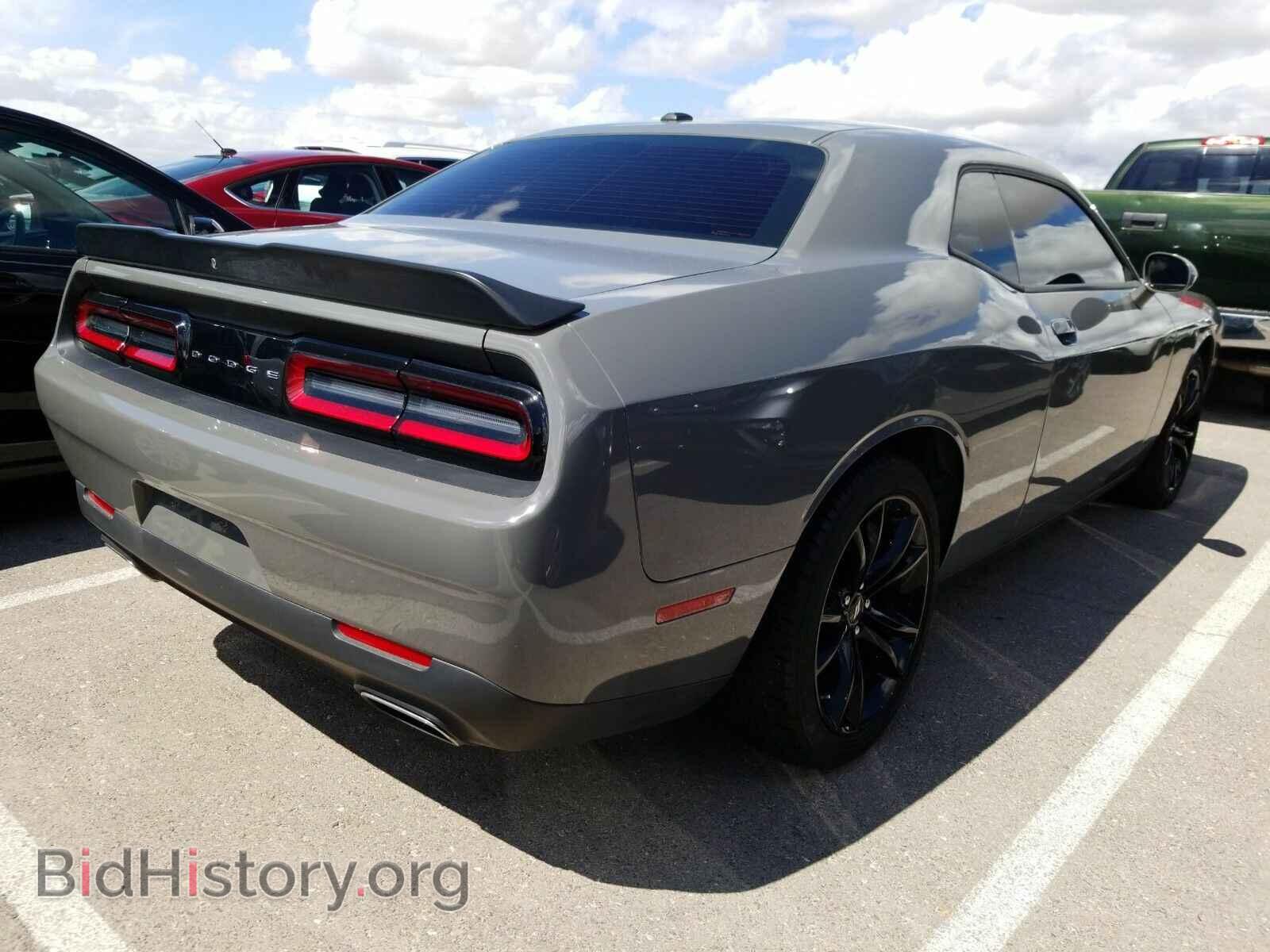 2018 Dodge Challenger - VIN: 2C3CDZAG3JH172123 - Фото 2