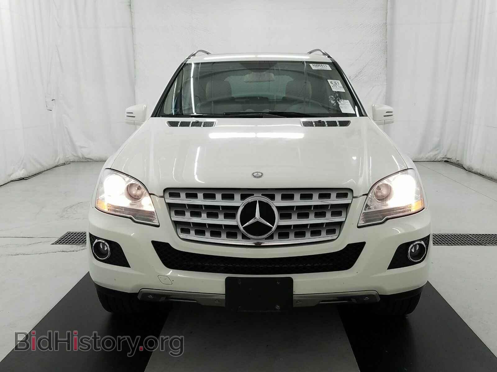 2011 Mercedes-Benz M-Class - VIN: 4JGBB8GBXBA714333 - Фото 2