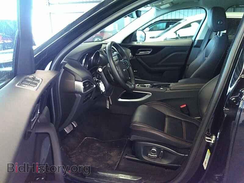 2019 Jaguar F-PACE - VIN: SADCK2FX8KA604551 - Фото 3