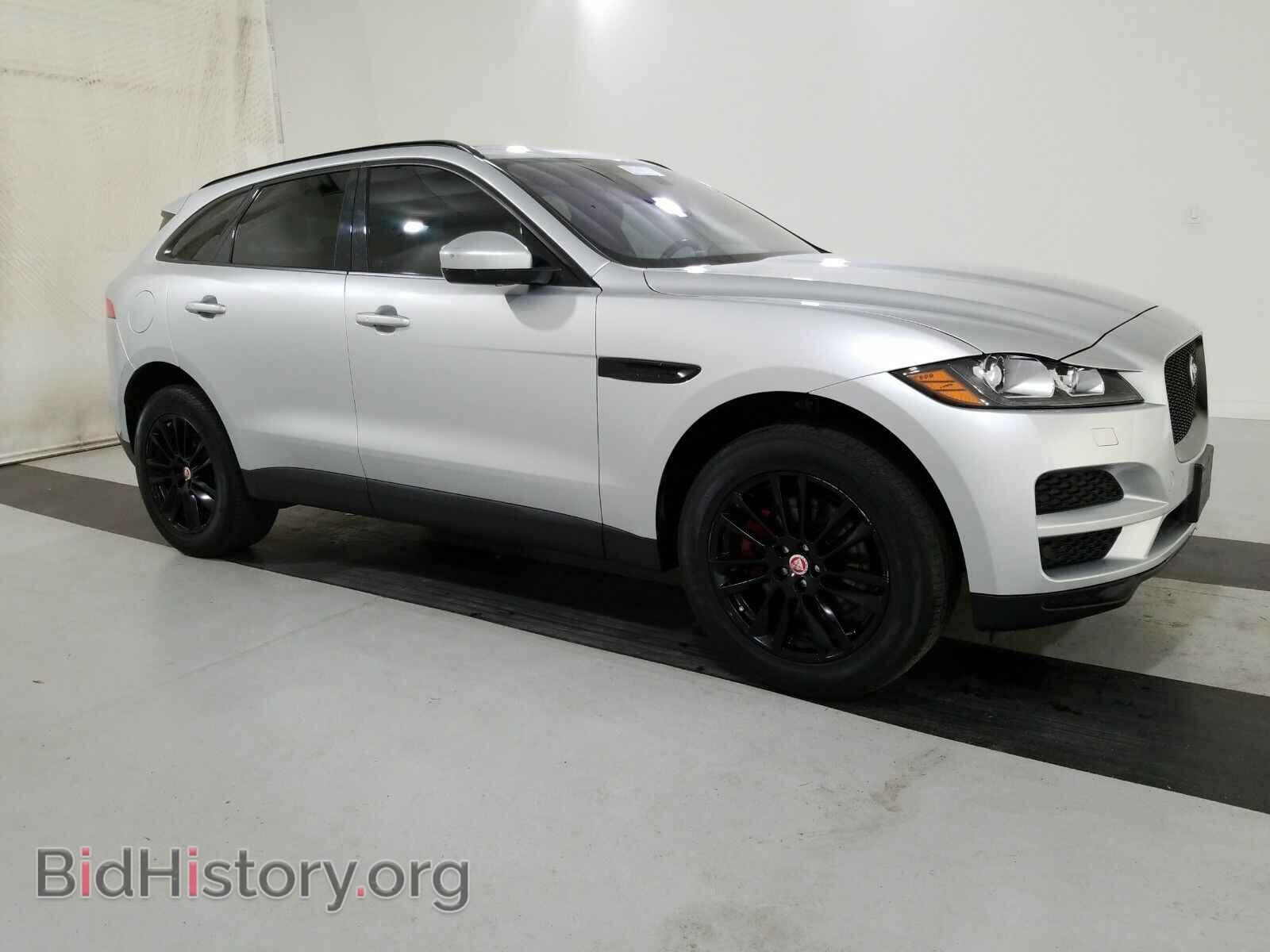 2017 Jaguar F-PACE - VIN: SADCK2BV7HA068883 - Фото 3