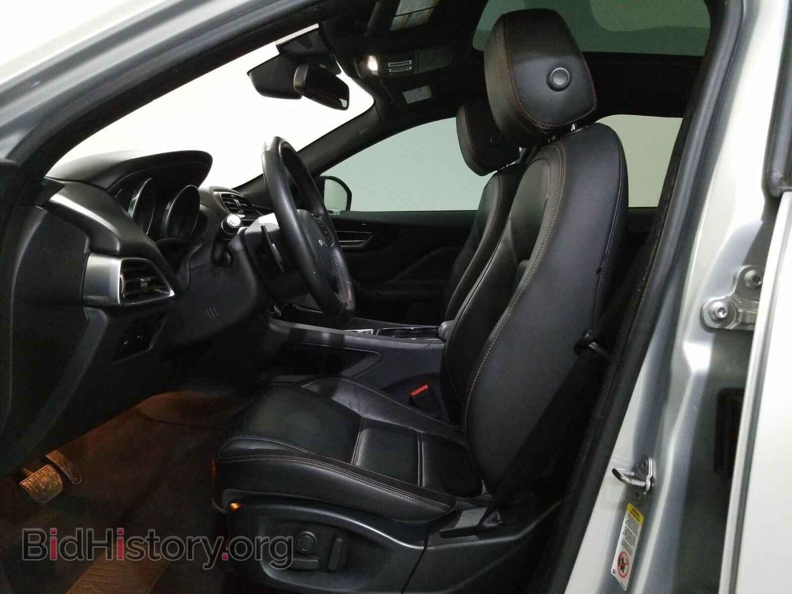 2017 Jaguar F-PACE - VIN: SADCK2BV7HA068883 - Фото 7