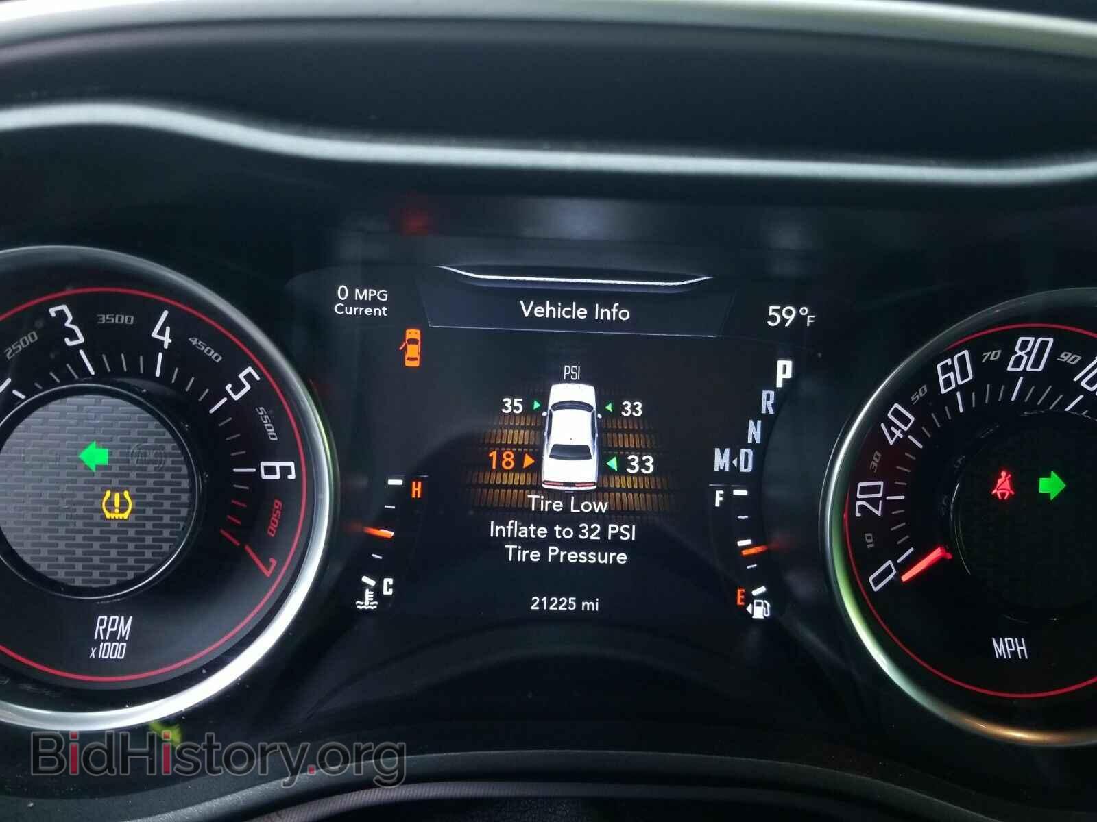 2019 Dodge Challenger - VIN: 2C3CDZAGXKH525426 - Фото 5
