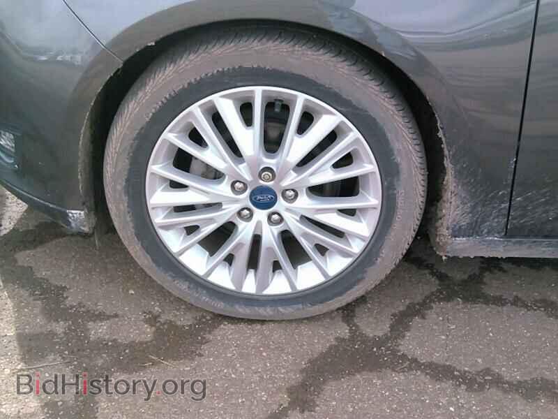 2017 Ford Focus - VIN: 1FADP3N27HL207493 - Photo 13