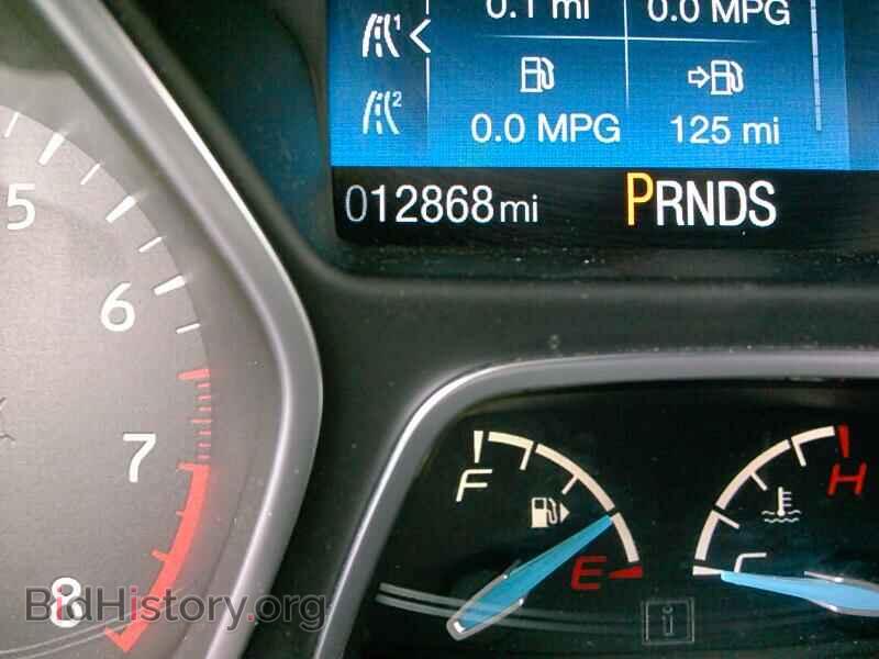2017 Ford Focus - VIN: 1FADP3N27HL207493 - Photo 5