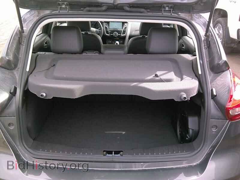 2017 Ford Focus - VIN: 1FADP3N27HL207493 - Photo 7