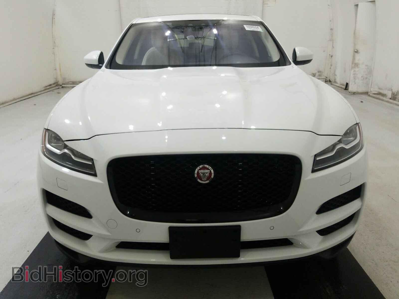 2017 Jaguar F-PACE - VIN: SADCK2BV0HA896631 - Фото 2