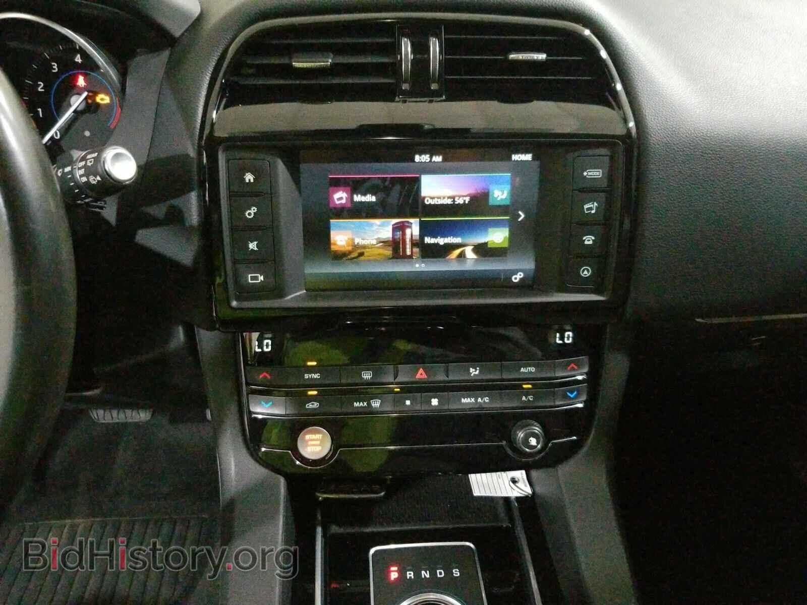 2017 Jaguar F-PACE - VIN: SADCJ2BV8HA087235 - Фото 11