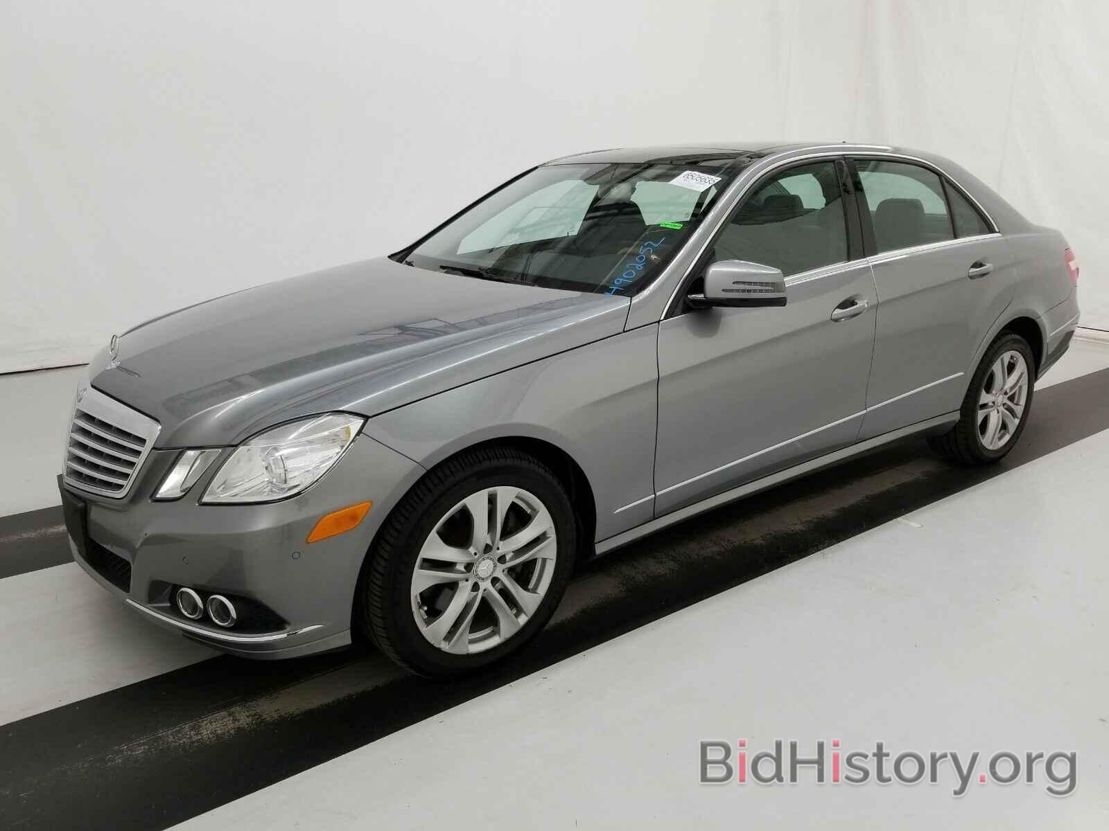 Photo WDDHF8HB5BA314400 - Mercedes-Benz E-Class 2011