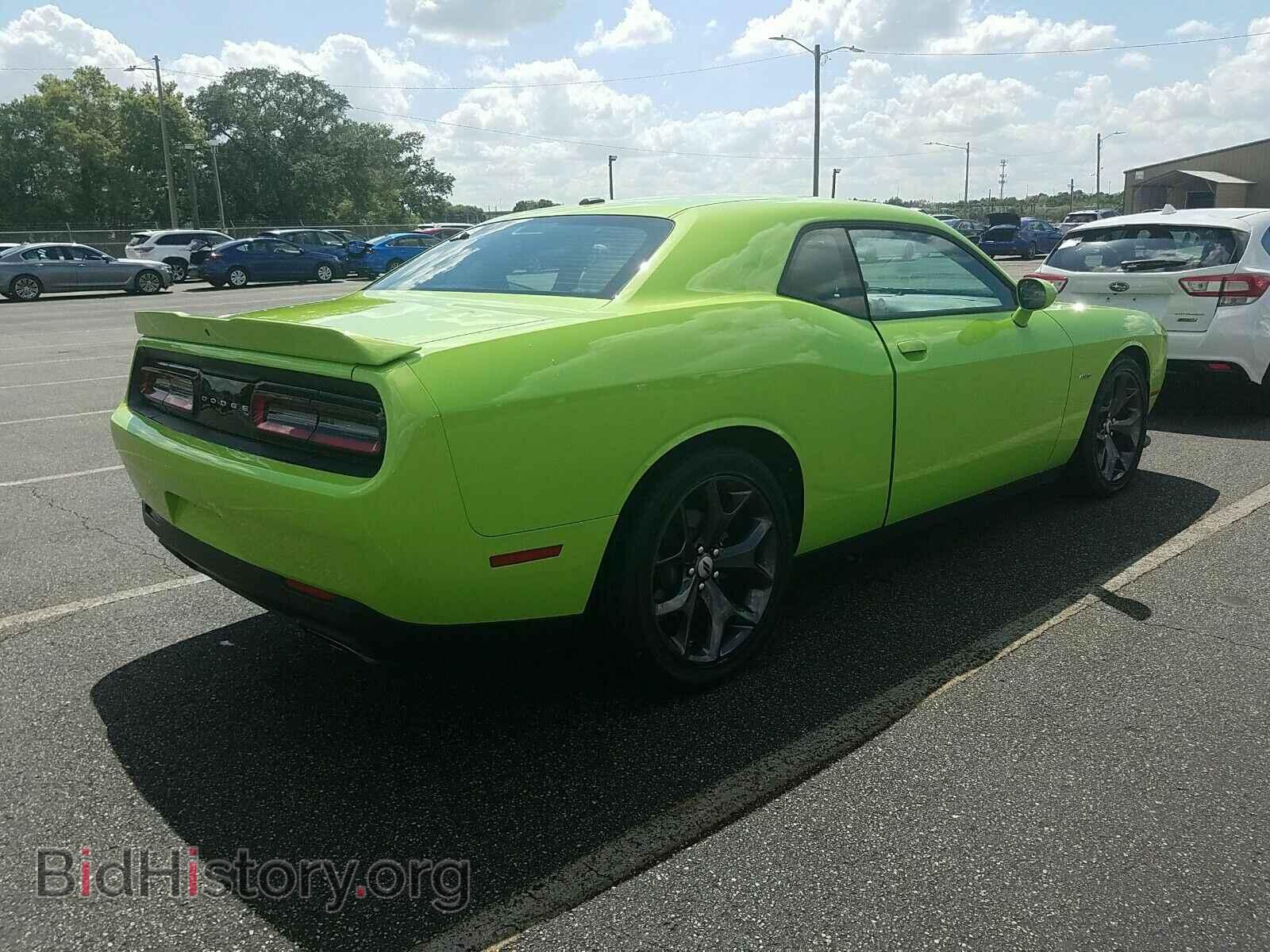 2019 Dodge Challenger - VIN: 2C3CDZBTXKH704643 - Photo 2