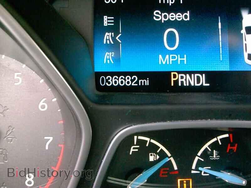 2016 Ford Focus - VIN: 1FADP3K25GL215031 - Photo 5