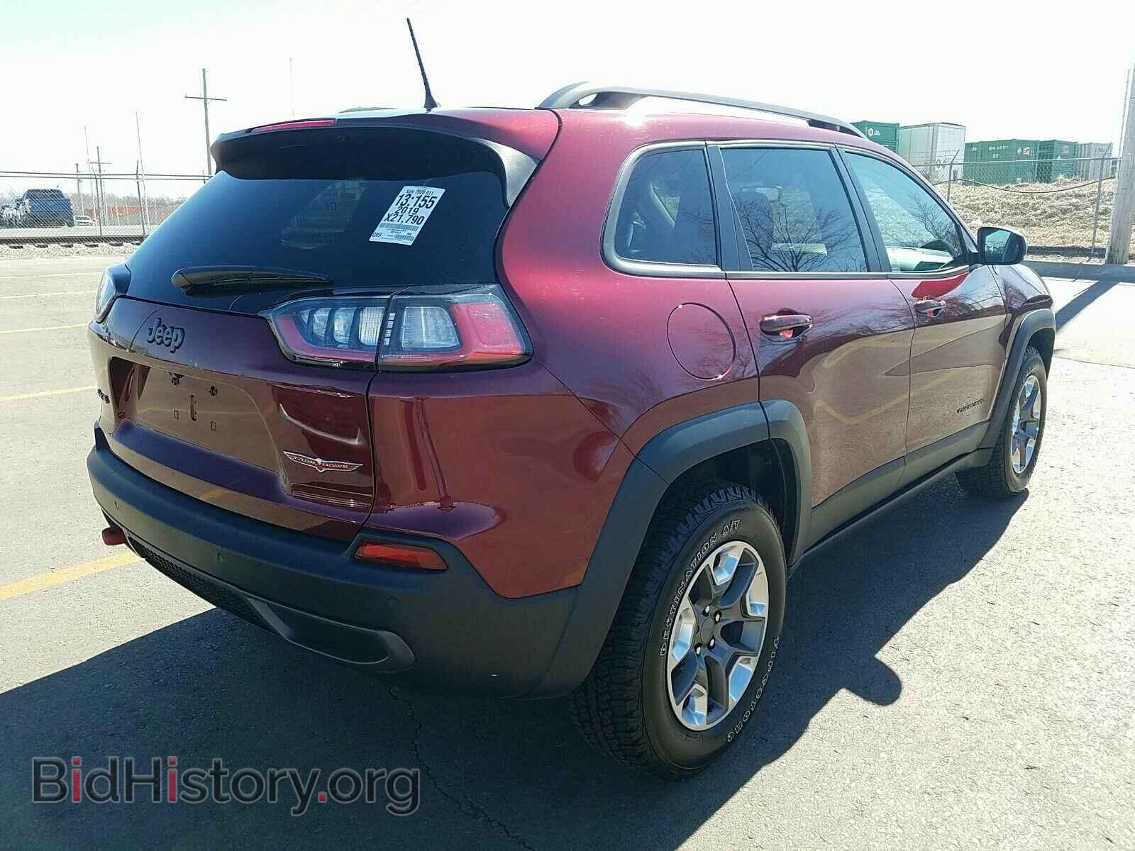 2019 Jeep Cherokee - VIN: 1C4PJMBX2KD445879 - Фото 2