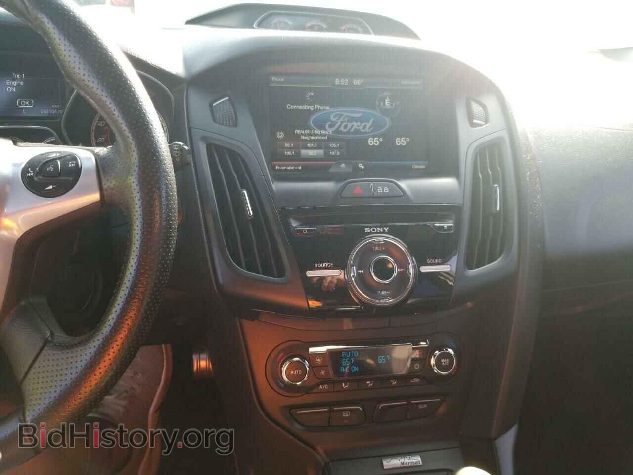 2014 Ford Focus - VIN: 1FADP3L96EL148903 - Photo 4